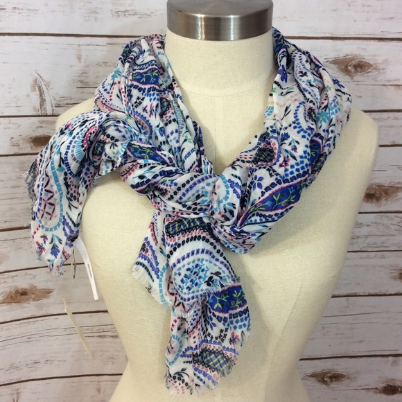 Talbots Accessories - Talbots NWT blue paisley & floral design scarf